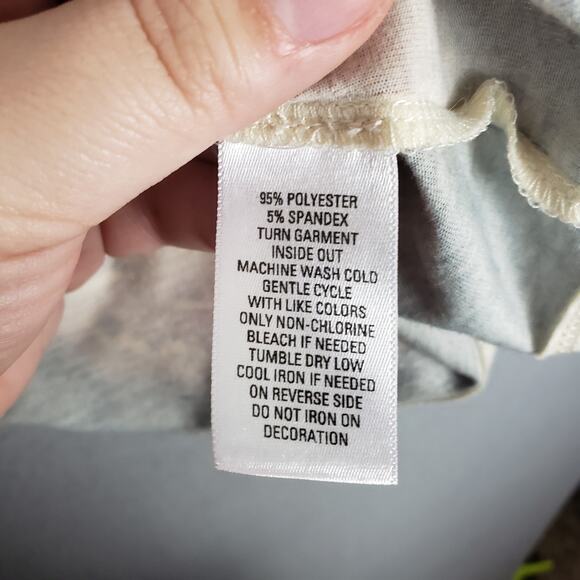 Holiday Traditions Size M Halloween AOP Top Black Cat Pumpkin Bats Spooky Scary - Picture 9 of 9